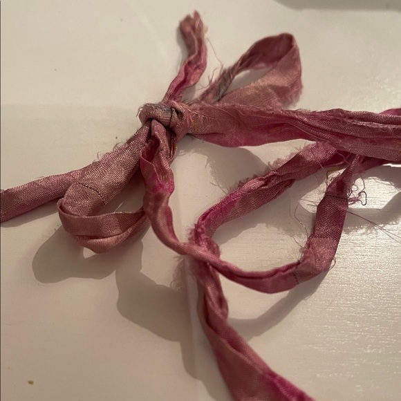 Floral Heart China Pendant Necklace with Pink Sari Ribbon - Picture 3 of 6